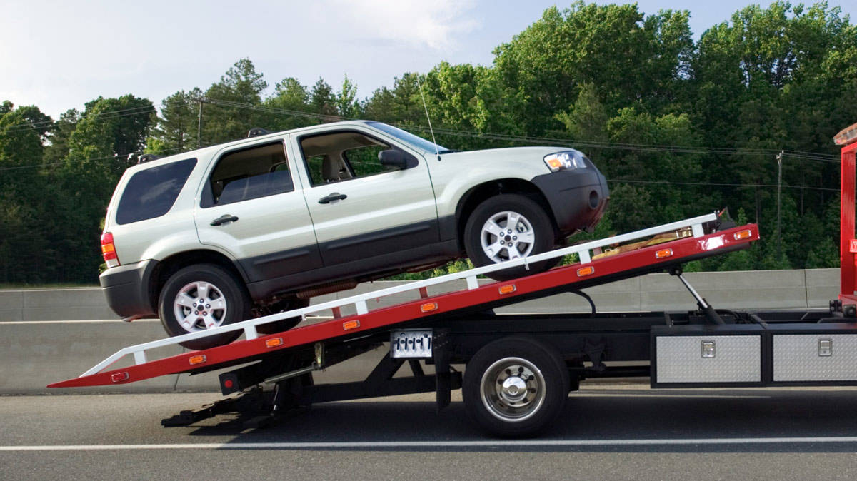 24/7 Tow Truck and Emergency Roadside Service